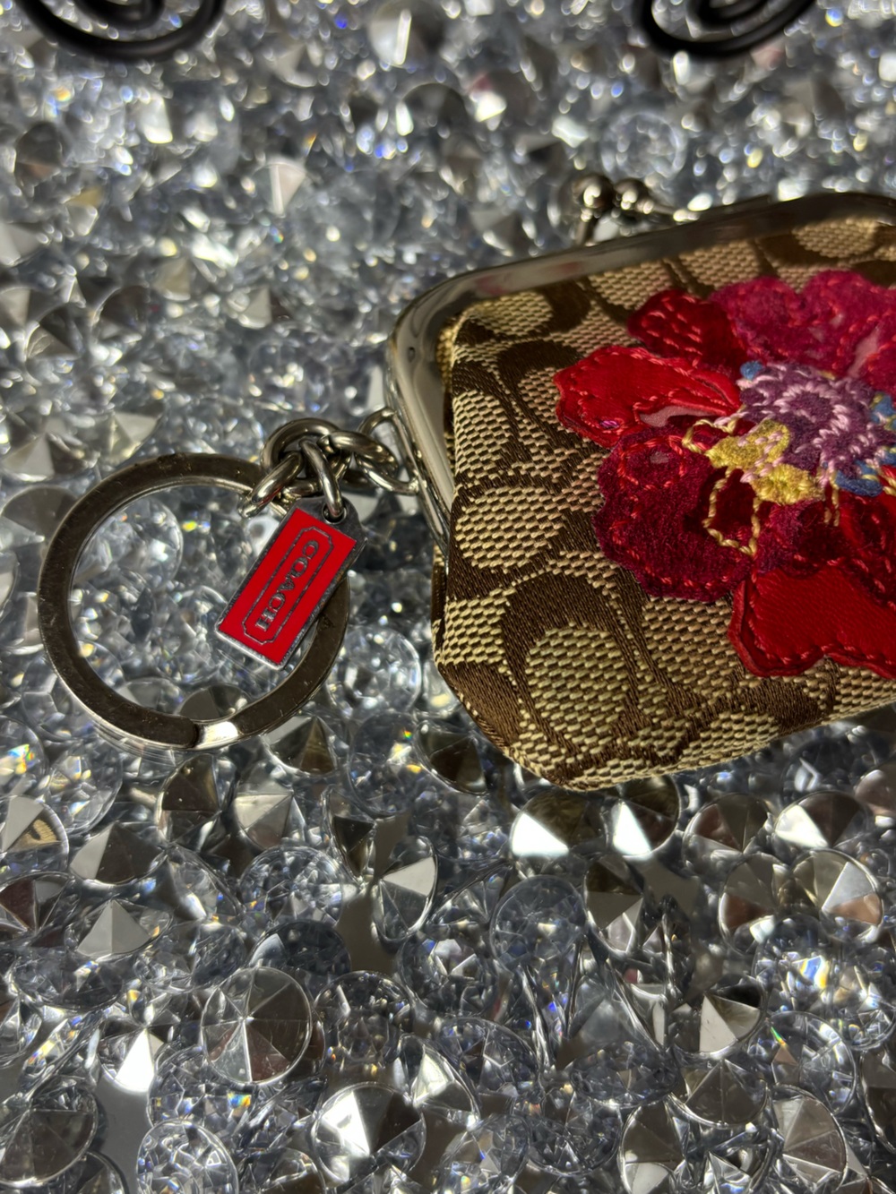 Coach RARE y2k poppy for peace Floral Appliqué kisslock coin charm EUC - Picture 10 of 14